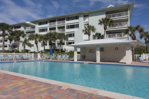 Property building, Pool view, Swimming pool, Swimming pool