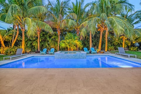 Coconut Cottage - 422 House in Saint Armands Key