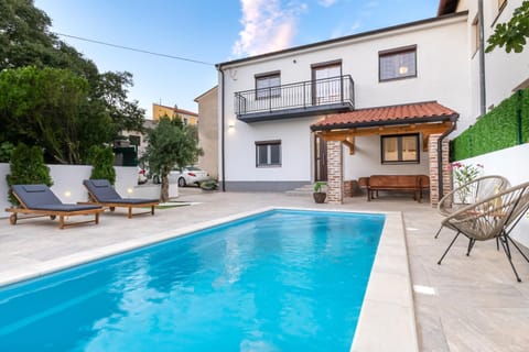 Villa Antique Villa in Novi Vinodolski