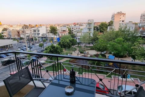 Property building, Day, Neighbourhood, Bird's eye view, View (from property/room), Balcony/Terrace, City view, Street view, Location