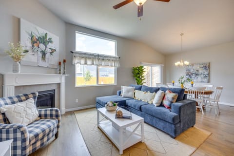 Stunning Peyton Retreat with Game Room, Private Yard House in Black Forest