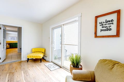 Maine Country Getaway House in Dedham