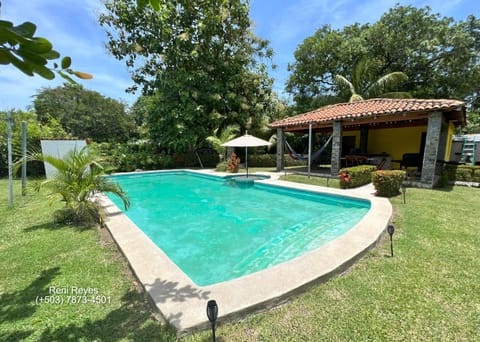 Swimming pool