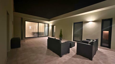 Balcony/Terrace, Living room