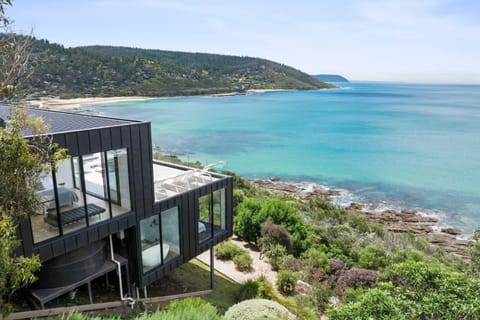Property building, Nearby landmark, Day, Natural landscape, View (from property/room), Balcony/Terrace, Beach, Sea view