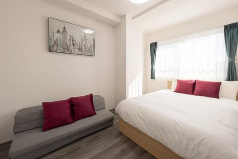 Bed, Living room, Bedroom