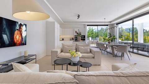 TV and multimedia, Living room