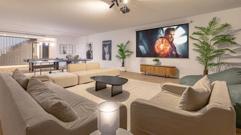 TV and multimedia, Living room