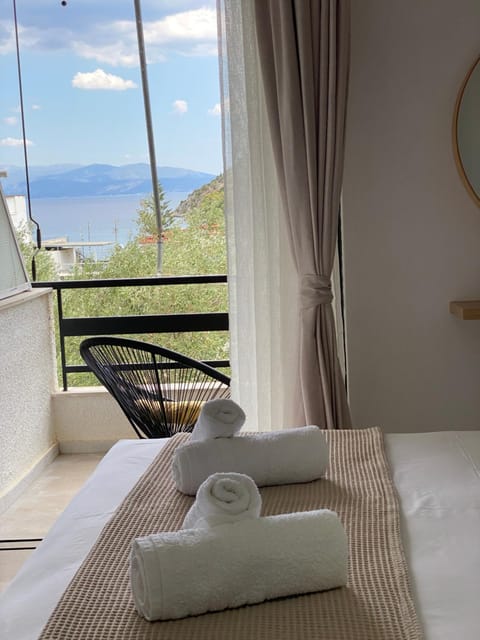 The Lemon Breeze Studio Apartment in Argolis, Greece