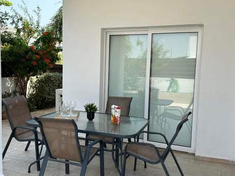 Day, Balcony/Terrace