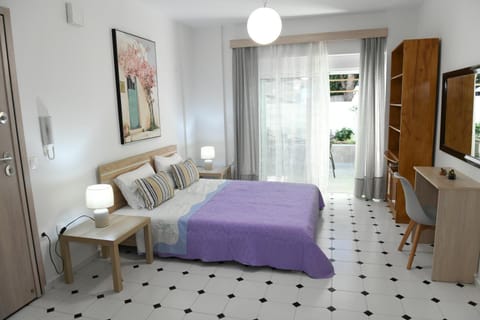 Bed, Library, View (from property/room), Bedroom, hair dresser