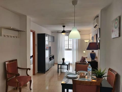 Apartamento céntrico en Fuengirola a 200 metros de la playa Apartment in Fuengirola