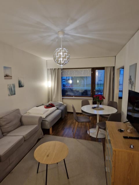 Communal lounge/ TV room, Living room, Seating area