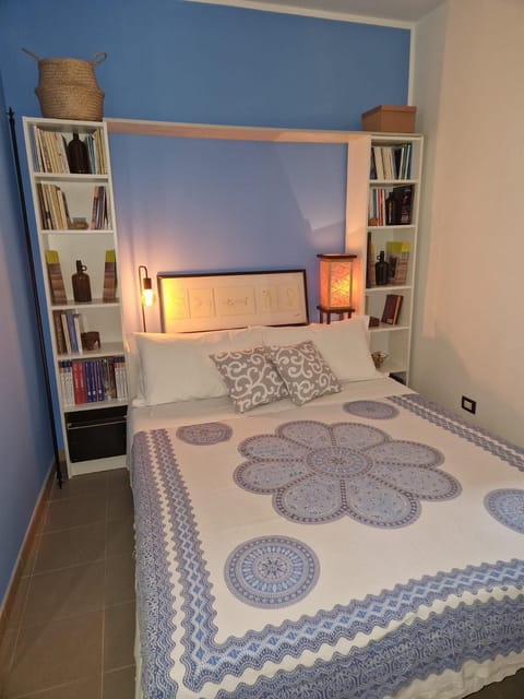 Bed, Library, Bedroom, furniture