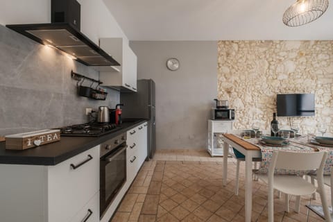 Villanova Casa Indipendente in centro storico - Casa MIOS Apartment in Cagliari