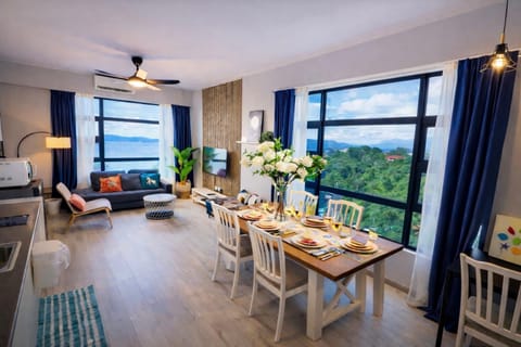 Natural landscape, Living room, Seating area, Dining area, Sea view