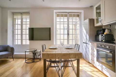 Magnifique appartement proche Tour Eiffel Apartment in Paris