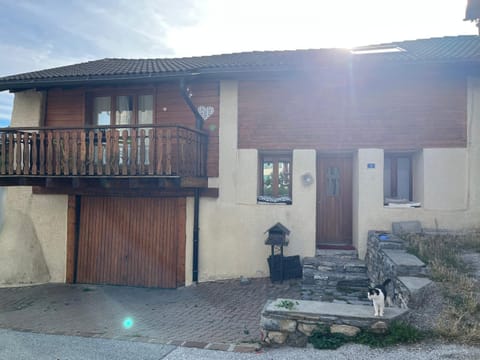 Les coeurs brisés Chalet in Sierre