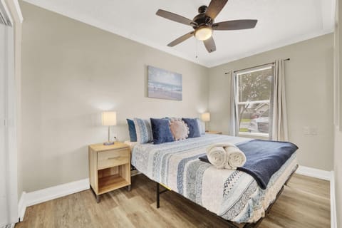 Luxe Guest Suite Near The Emerald Coast of PCB House in Lynn Haven