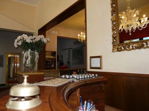 Lobby or reception, Decorative detail