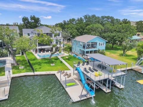 Rolling Waves Haven Concierge Services Available House in Kingsland