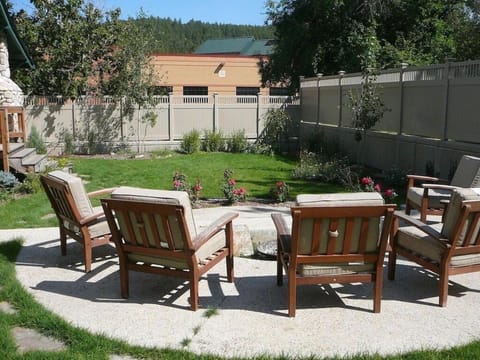 Hill City Haven Downtown Main Street House in Hill City