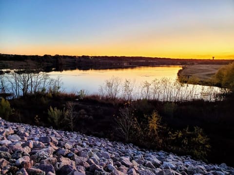 The Bonnie - 5 Bed Near Everything House in Cedar Park