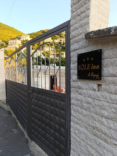 SOLE INN Bed and Breakfast in Vlorë