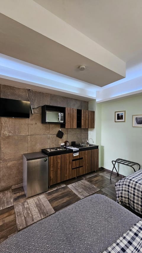 A02 Premium Suite BLACK PLUS Cocina Terraza Companies Work Teams 1-3 PAX Apartment in Hidalgo, Mexico