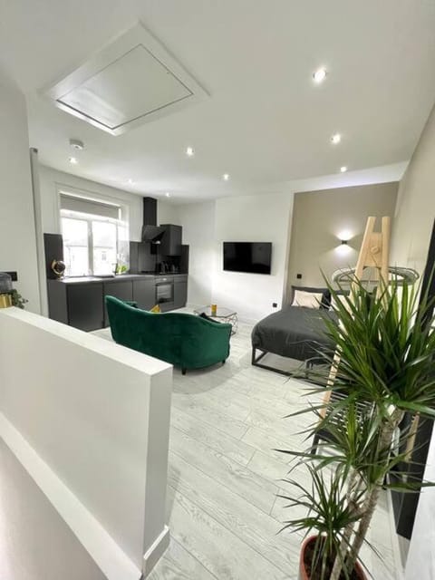 Farsley Studio Apartment in Leeds