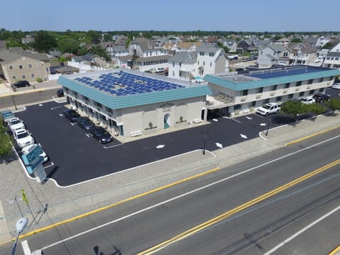 Property building, Day, Bird's eye view