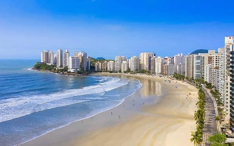 City view, Sea view