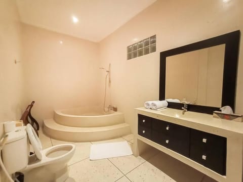 Toilet, Bathroom, Bath