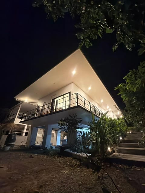 Sam Lanta Villa in Sala Dan