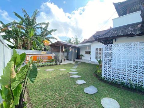 Day, Garden view