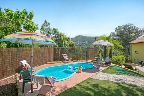 Villa Monte Enrico - Pool And Whirlpool - Happy Rentals Villa in Ventimiglia