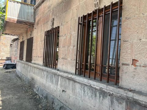 Property building, Day
