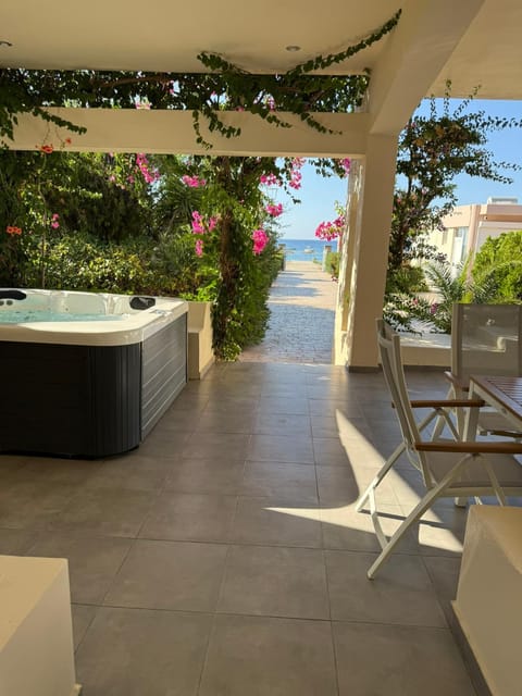 Hot Tub, Balcony/Terrace, Sea view