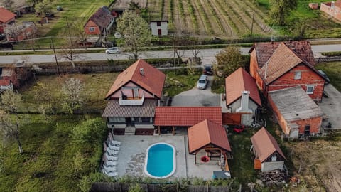 Property building, Swimming pool