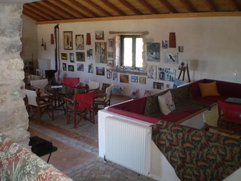 Arachovitika Kalivia Hotel in Argolis, Greece