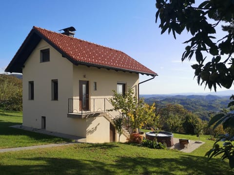 Property building, Natural landscape, Garden view, Mountain view