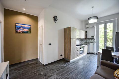 Benvenuti Casa Leo - Elegante Appartamento Apartment in Turin