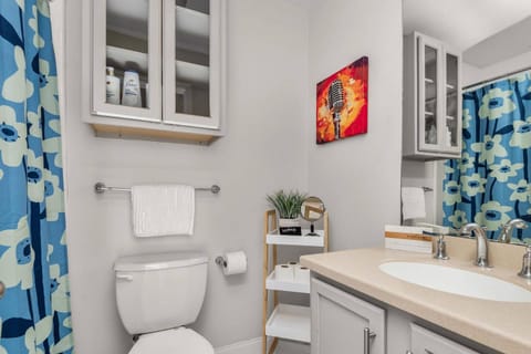 Riverfront 786 House in East Nashville