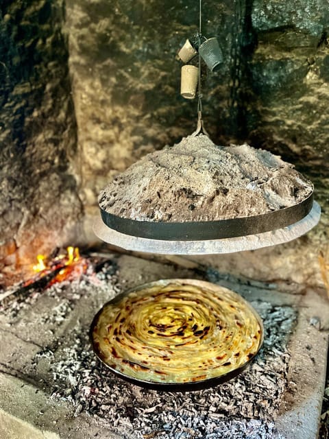 BBQ facilities, Food and drinks, Food