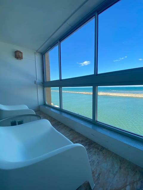 River view, Sea view