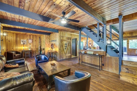 Eureka Springs Rental Cabin 8 Mi to Downtown! Cabin in Table Rock Lake