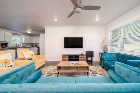 Miya's Happy Circle- Family Friendly Escape by Fun House in Rockwell