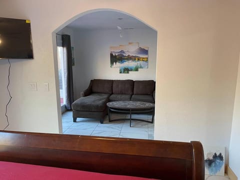 OVERLOOK LODGE House in Watauga