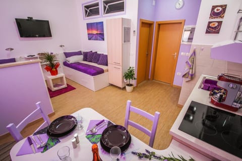 Kitchen or kitchenette, Living room, Dining area, Bedroom
