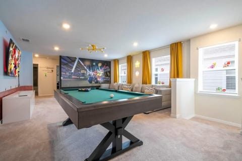 Gorgeous 6Bd w Pool Game Room at Windsor Island 4450 Villa in Four Corners